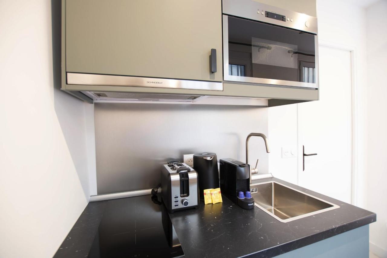 Guestready - Studio With Jacuzzi In The 10 Th * Parijs