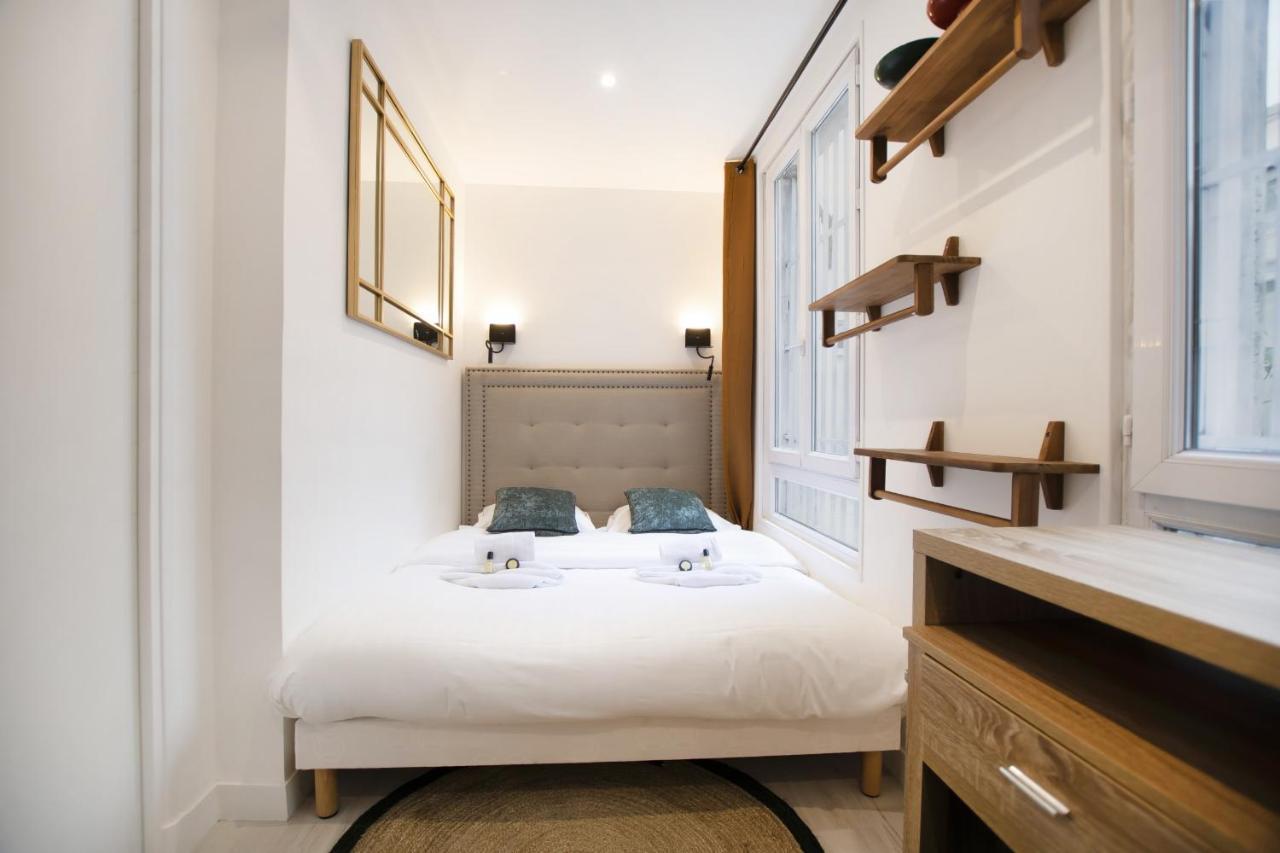 Guestready - Studio With Jacuzzi In The 10 Th Appartement Parijs